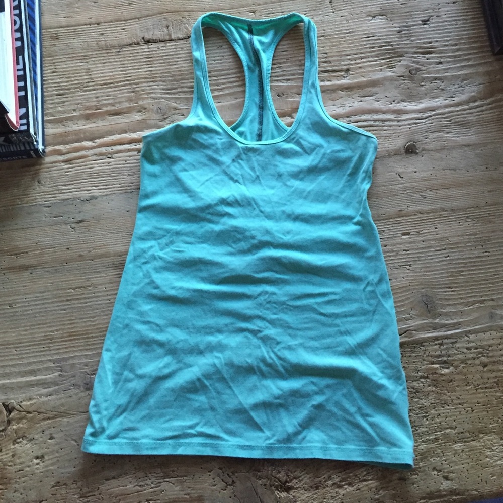 Lululemon size 6 cool racerback